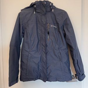 Columbia women’s ski jacket (size S)